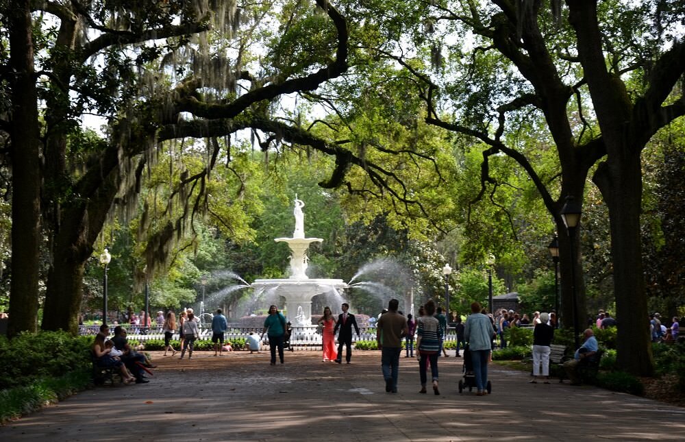 People Enjoying your trip in Savannah, Georgia