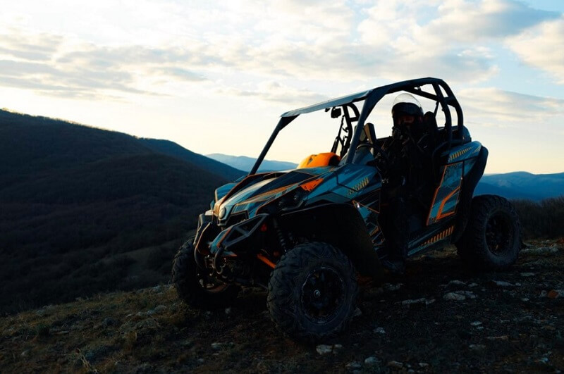 Temecula’s Thrilling Terrain: Discovering Adventure with Polaris RZR Rides